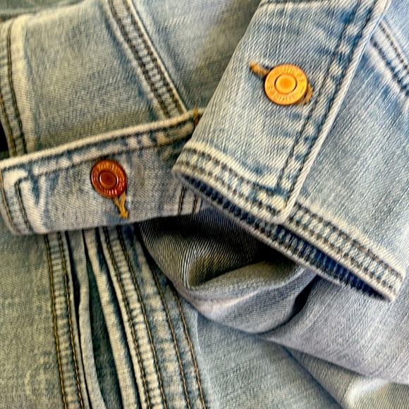 Maurices Light Blue Jean 🧥 jacket - Picture 6 of 6